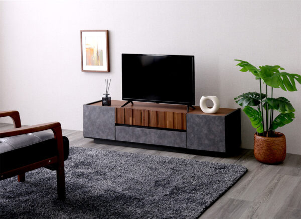 モルタル調×木目　モダンテイストなテレビ台